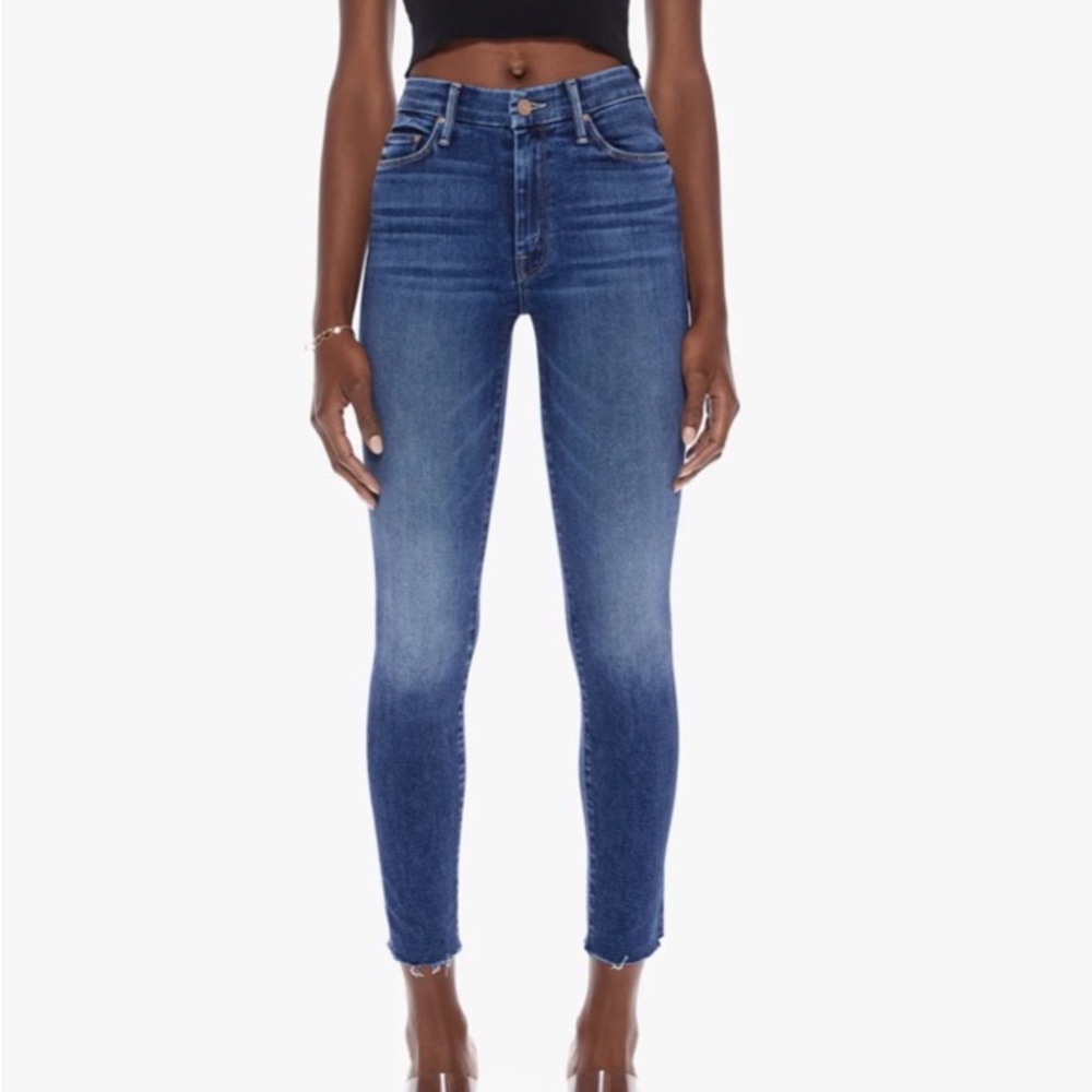 Mother “Looker Ankle Fray” size 27